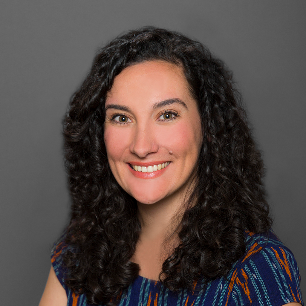 Sarah de los Santos Upton