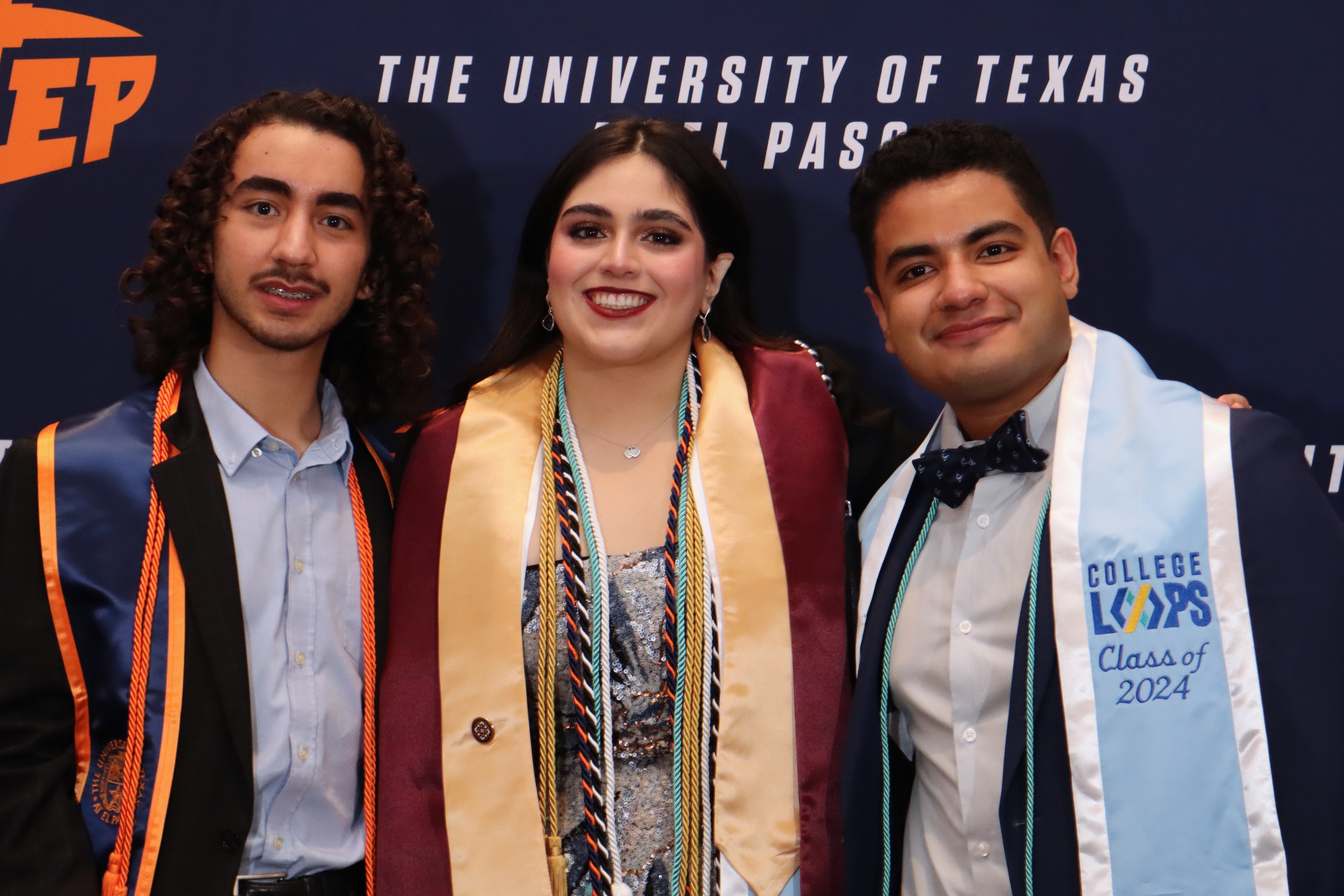 2024_12_06-UTEP-CS-Grad-Dinner-Grad-Families-053.jpg