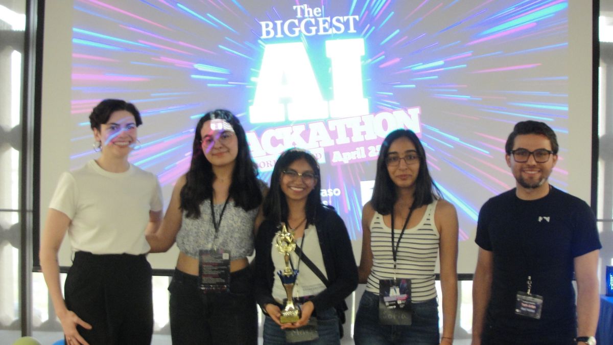 AI Hackathon DSC04815