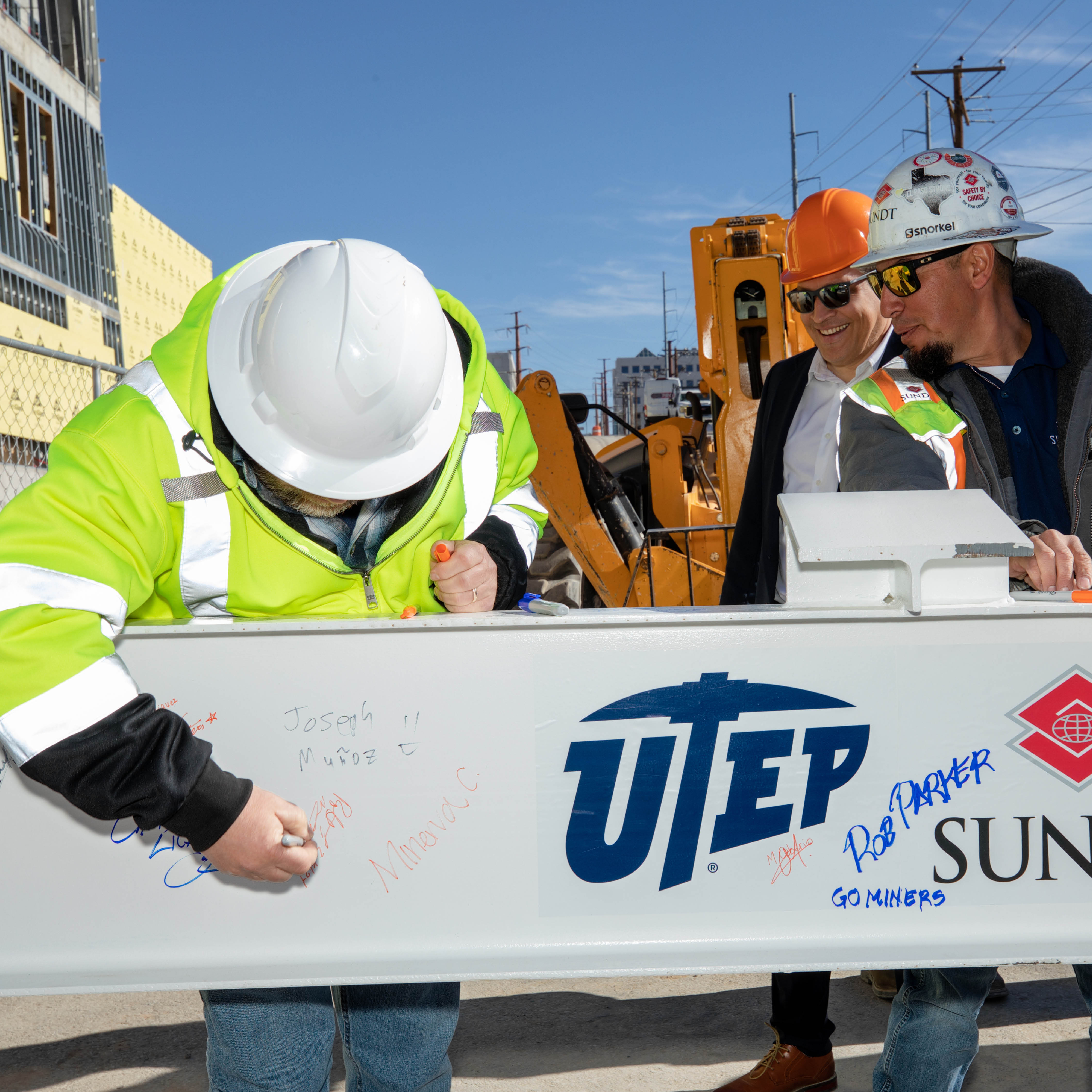 UTEP Celebrates Advanced Manufacturing and Aerospace Center Construction Milestone