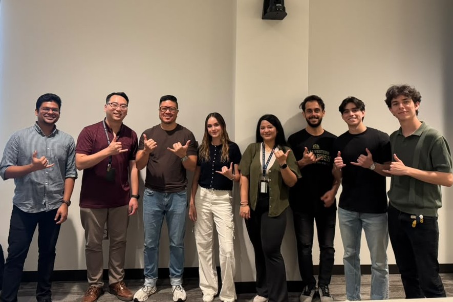 Prof. Warren Chan visits UTEP BME