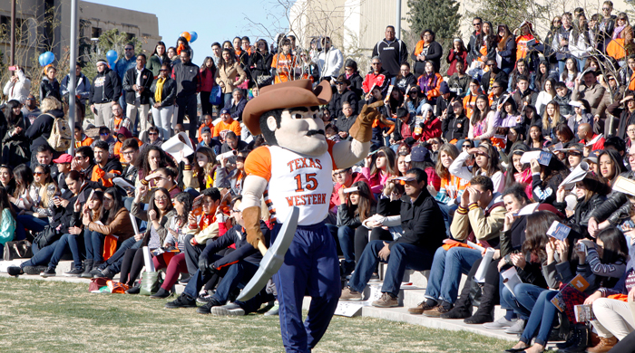 UTEP Students 