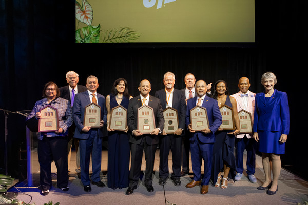 2025 Distinguished Alumni and Golden Nugget Recipients