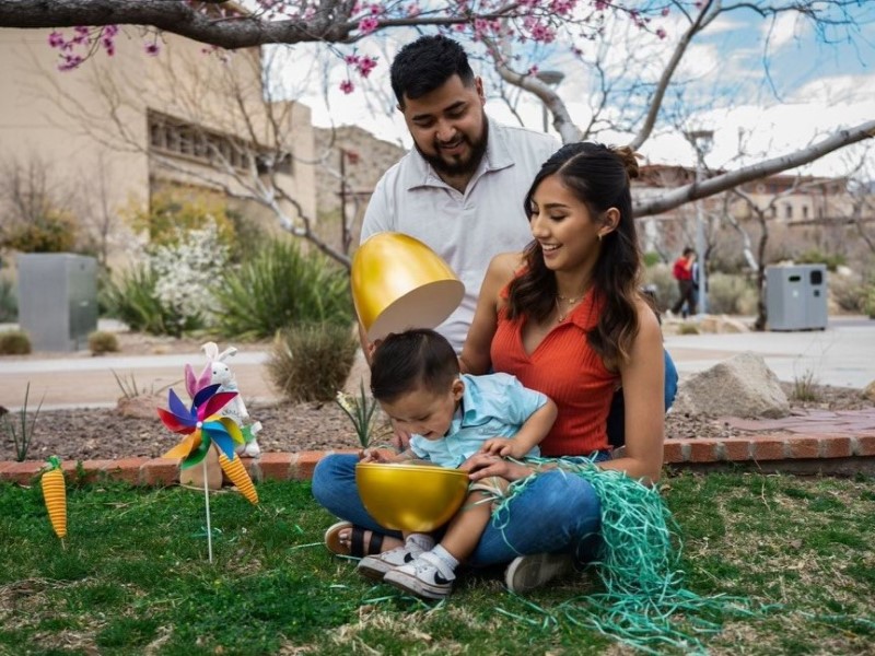 UTEP Professors research barriers to community engagement for student parents