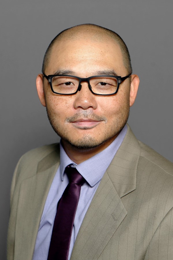 2022 Recipient: Dr. Joshua Fan (Associate Professor, History)