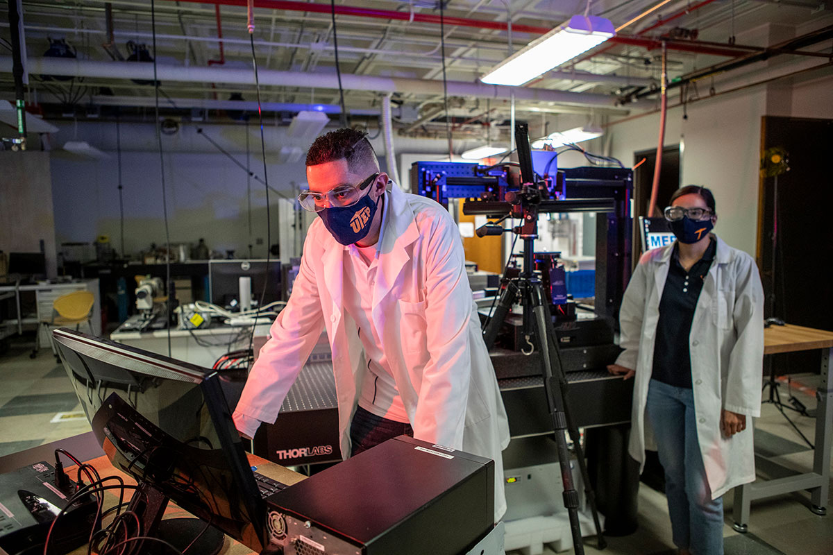 Researchers at The University of Texas at El Paso will enhance the success of undergraduate Hispanic students in STEM disciplines through a $3 million grant from the National Science Foundation (NSF). Photo: J.R. Hernandez / UTEP Communications 