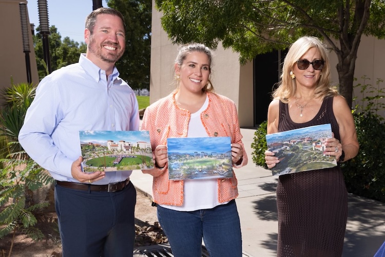 Lisa Peisen (center) and her family are pictured, following a generous contribution in an effort to increase the number of mental health professionals in the El Paso region. The $136,124 gift will sponsor the first cohort of social work students through their certifications in the post-graduate program. 