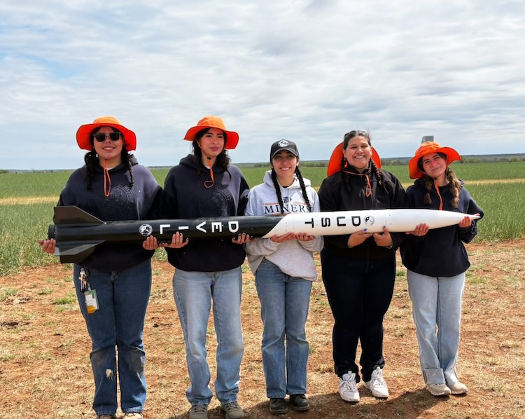 UTEP All-Female Rocket Team Wins Back-to-Back Lone Star Cup Championship