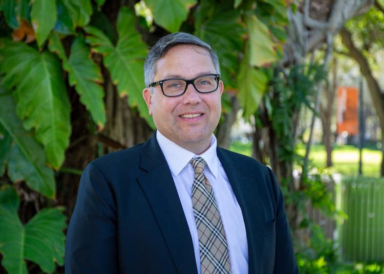 UTEP has named Marc Knecht, Ph.D., the new dean of the College of Science. In this role, Knecht will oversee academic programs, faculty development, research initiatives and student success efforts across the College of Science, advancing UTEP’s reputation as America’s leading Hispanic-serving university. In Fall 2025, more than 3,500 students were enrolled in the college.  