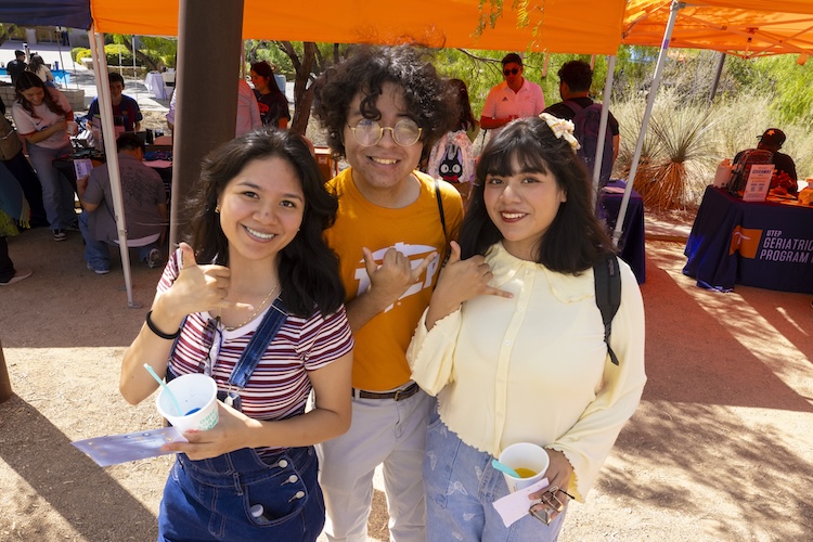 With more new students attending The University of Texas at El Paso than ever before and current students staying at higher rates, total enrollment has surpassed 27,000 for the first time in the University’s history, setting an all-time record for the second year in a row. 