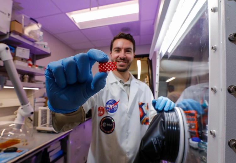 A team of UTEP researchers led by Alexis Maurel, Ph.D., a faculty member the Department of Metallurgical, Materials and Biomedical Engineering, has developed a way to 3D-print an essential battery component in nearly any shape. The innovation could free engineers from the constraints of standard rechargeable battery sizes, allowing energy storage to be built directly into the devices the batteries power. The work is detailed in a study published in Communications Engineering, part of the Nature family of journals. 