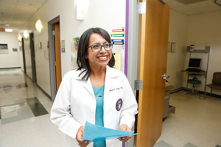 UTEP Pharmacy Program Embraces New Role of Professionals in the Community