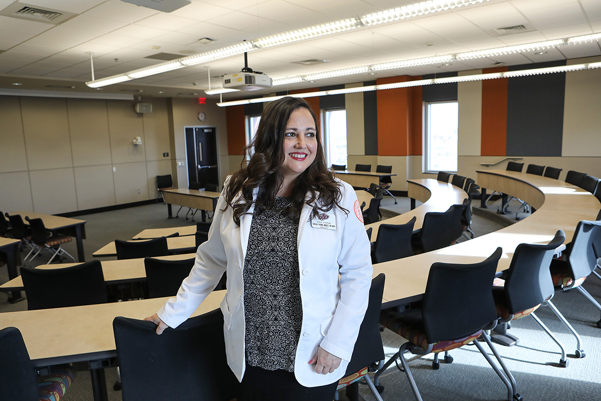 Sarah Yvonne Jimenez, Ph.D., worked in a newspaper’s customer service department for seven years. She said that experience prepared her for her teaching role in The University of Texas at El Paso’s School of Nursing.  