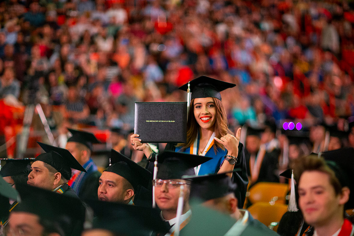 A recent column published in MarketWatch shows that The University of Texas at El Paso is one of the 10 best U.S. colleges and universities for student upward mobility. Photo: Ivan Pierre Aguirre / UTEP Communications 
