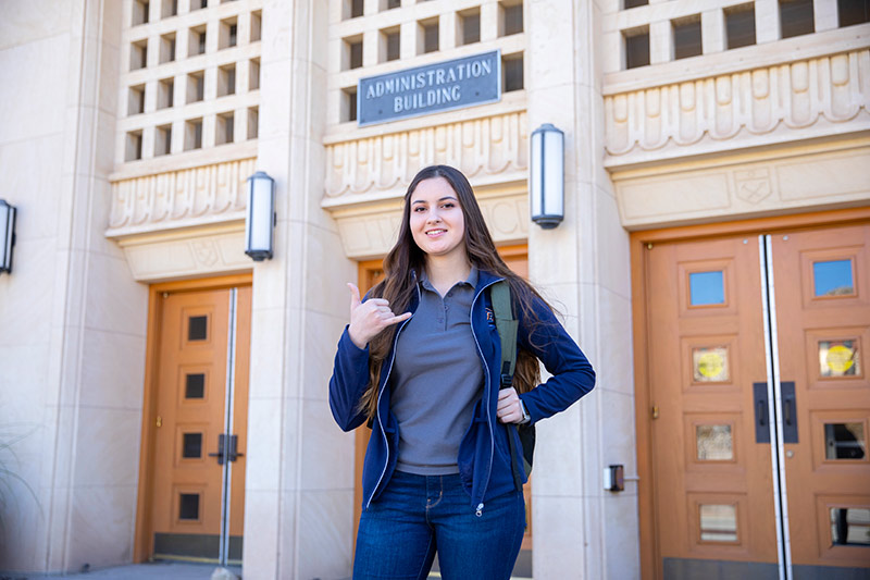Through her participation in the University Honors Program, UTEP senior and nursing major Alivia Ugalde was able to take part in many high-impact Edge experiences, such as community engagement and student leadership, which led to further opportunities for advancement on campus. Photo: Ivan Pierre Aguirre / UTEP Communications 
