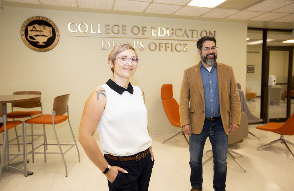 UTEP mental health graduate student Zuzanna Gromulska, left, said she would use her time as the 2021-22 student representative on the Texas Association for Counselor Education and Supervision (TACES) Board of Directors, to serve as a bridge between educators and graduate students. Paul Carrola, Ph.D., associate professor, is the TACES board president this academic year. Photo: Ivan Pierre Aguirre / UTEP Communications 