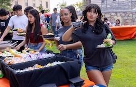 Meet Fellow Residents at Housing’s Welcome BBQ