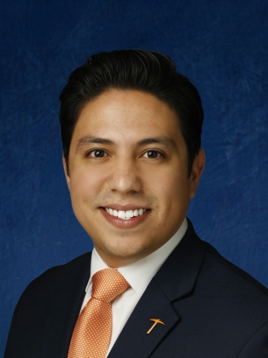 Hector Soltero - Director