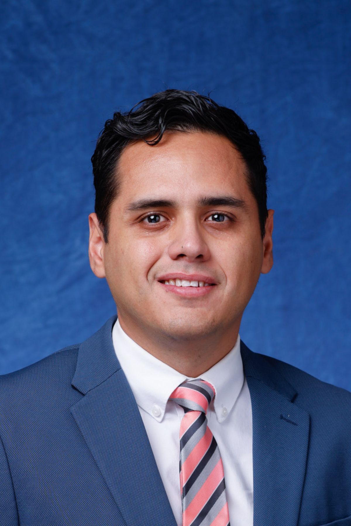 Luis A Gomez