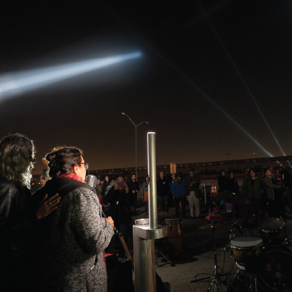 Rafael Lozano-Hemmer, Border Tuner / Sintonizador Fronterizo, Relational Architecture 23, 2019. Photo by: Monica Lozano.