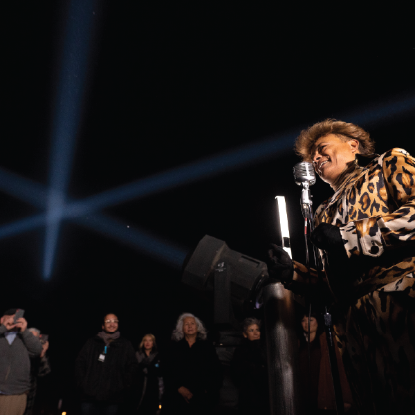 Rafael Lozano-Hemmer, Border Tuner / Sintonizador Fronterizo, Relational Architecture 23, 2019. Photo by: Monica Lozano.