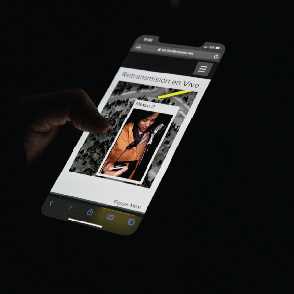 Rafael Lozano-Hemmer, Border Tuner / Sintonizador Fronterizo, Relational Architecture 23, 2019. Photo by: Mariana Yañez.