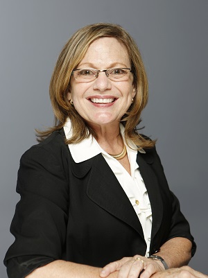 Dr. Lourdes Echegoyen