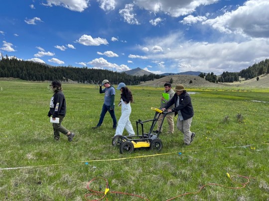 Field Seismology