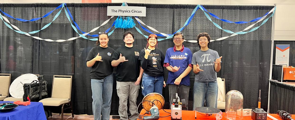 Physics department and SPS present at the 2026 El Paso Science Festival 
