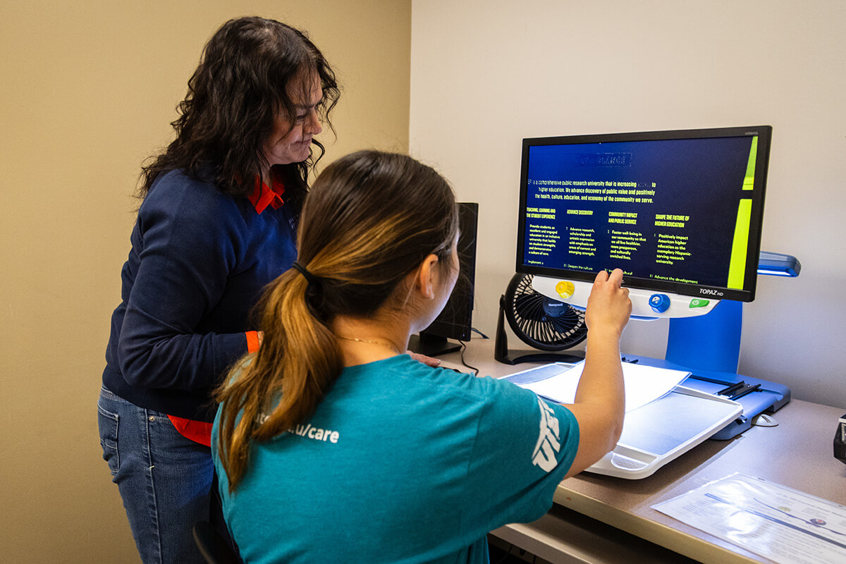 Student using scanner